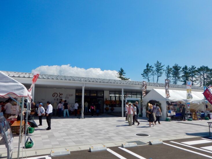 「道の駅 のと千里浜」がオープンしました!!